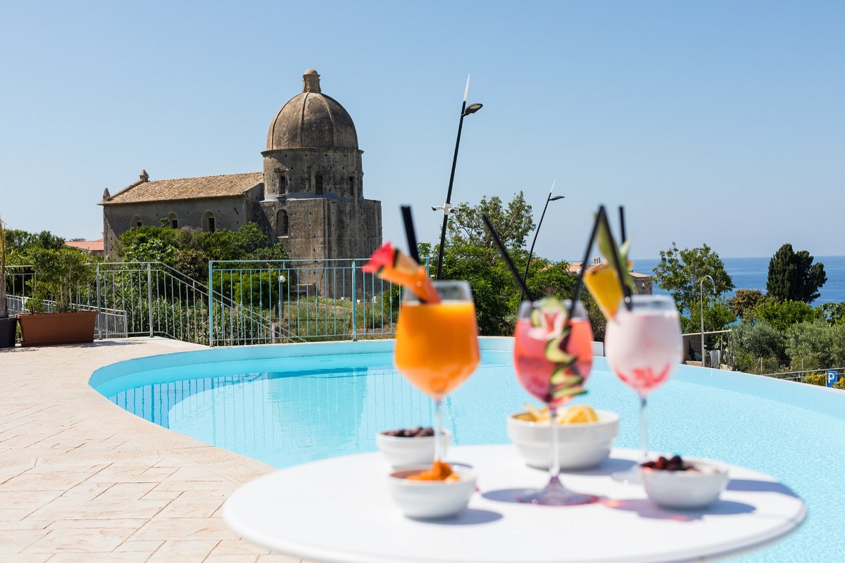 Hotel Sentido Michelizia Tropea Resort, Italien, Lieferwagen mit regionalem Gemüse