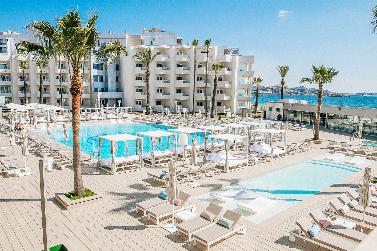 Hotel Sentido Garbi Ibiza & Spa, Ibiza, pool area