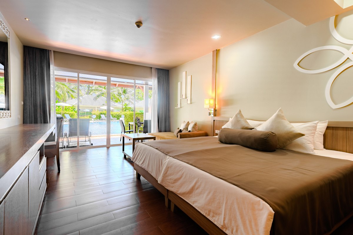 Deluxe pool acces room in Sentido Khao Lak