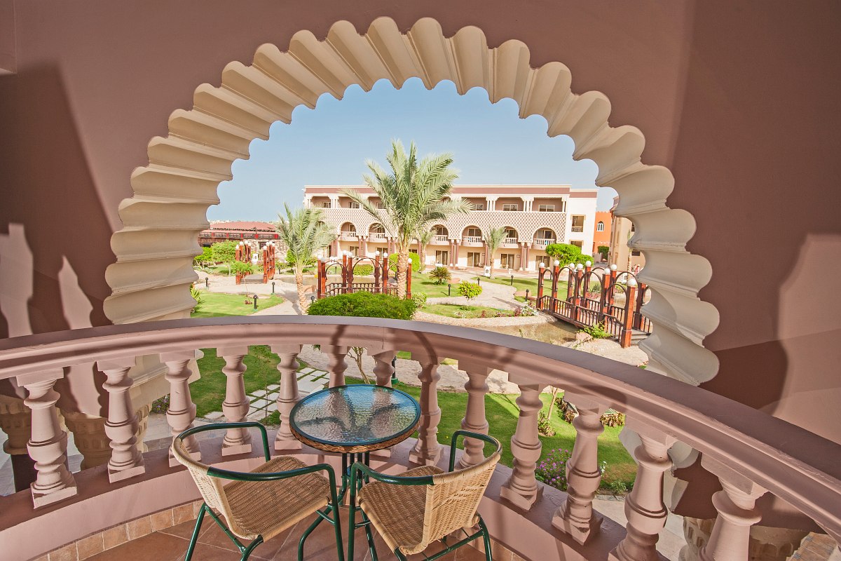 Family accommodation with pool view at Sentido Mamlouk Palace